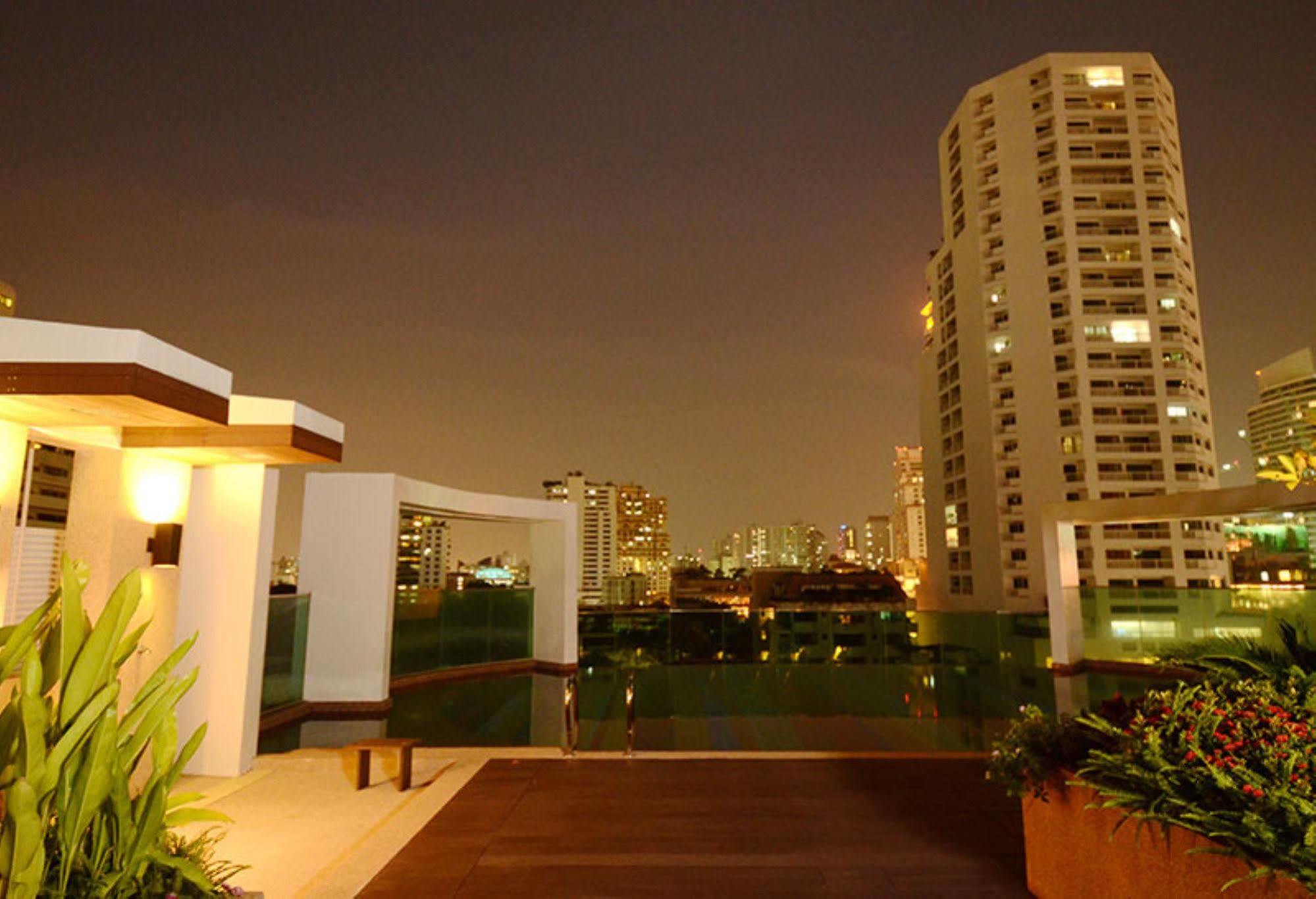 Beverly 33 By Aspira Bangkok Kültér fotó