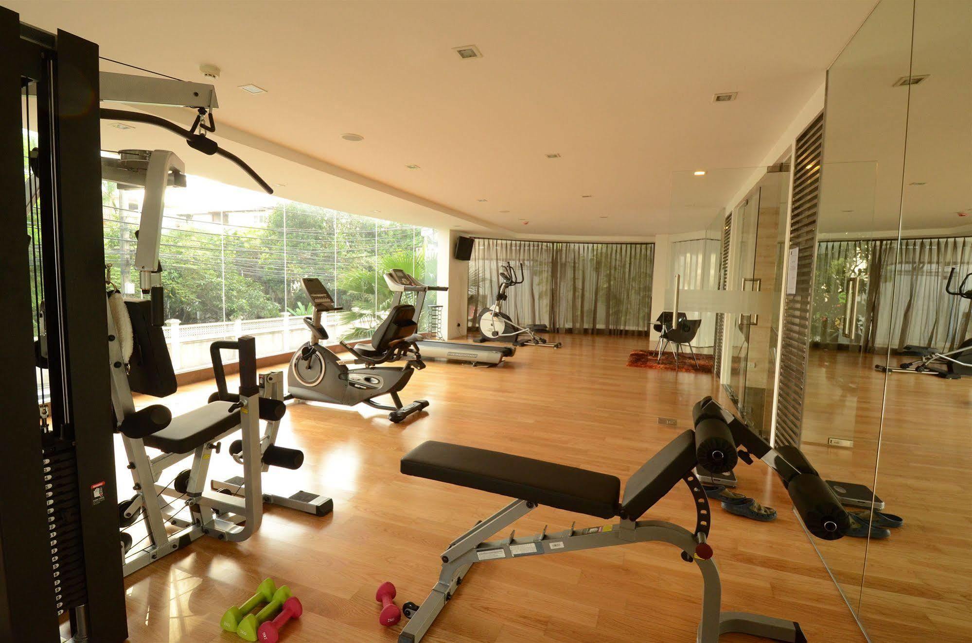 Beverly 33 By Aspira Bangkok Kültér fotó