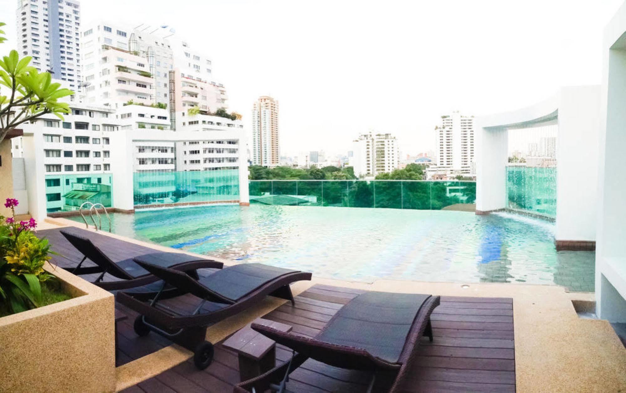 Beverly 33 By Aspira Bangkok Kültér fotó