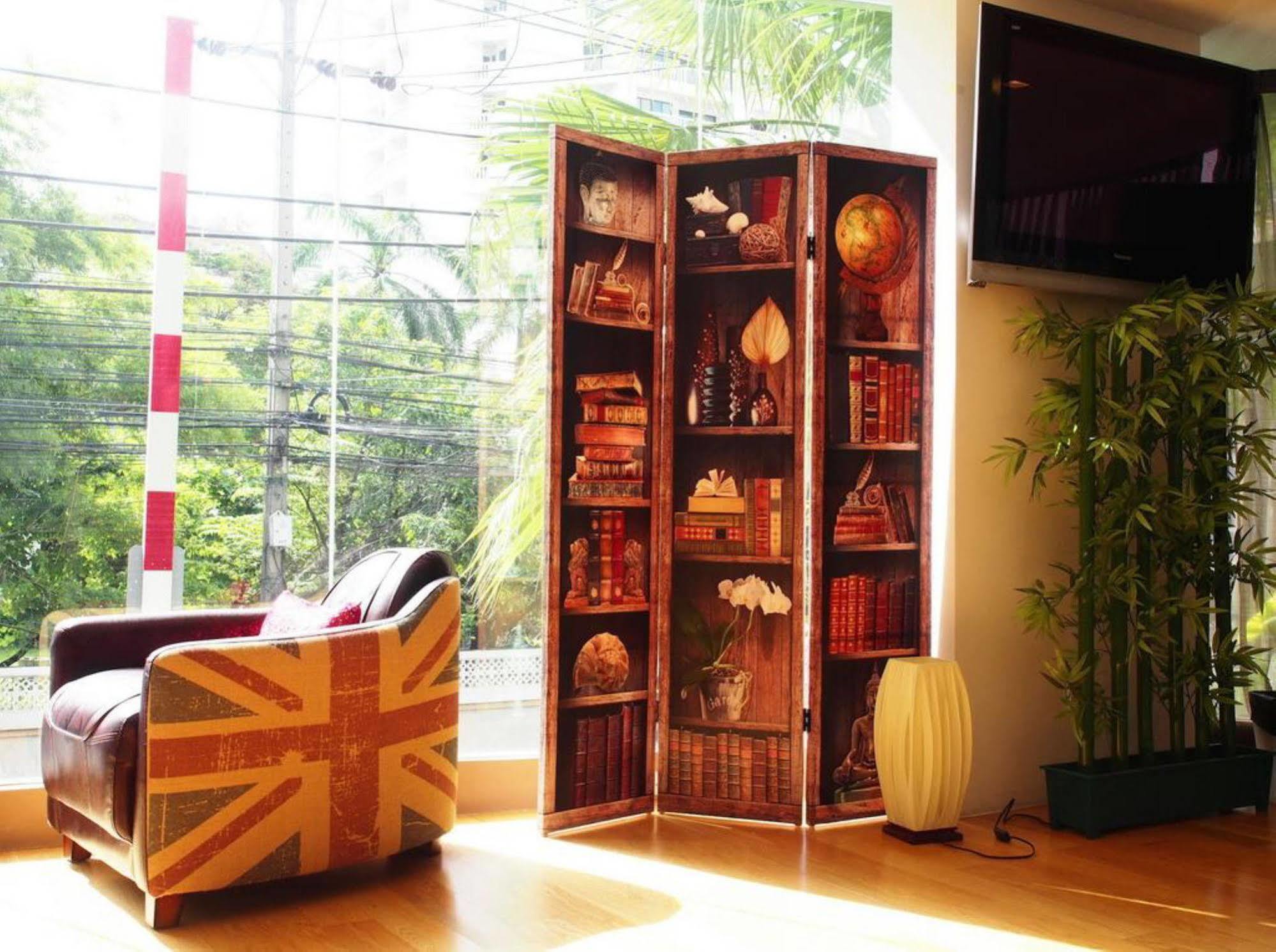 Beverly 33 By Aspira Bangkok Kültér fotó